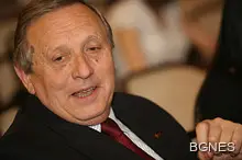 Акад. Воденичаров: Почитаме първосъздателите на БАН