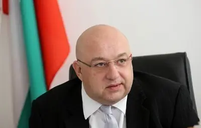 Кралев за случая "Габриела": Ще коментирам, след като има яснота, сега няма наказания