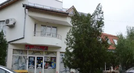 Маскирани обраха магазин два пъти за една седмица