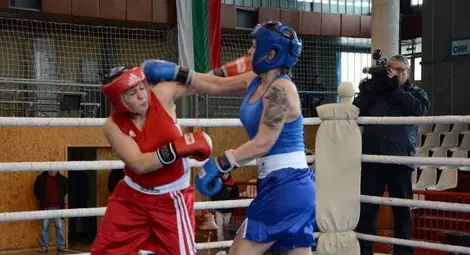 Боксьорките на &bdquo;Русе&ldquo; за втори пореден път номер 1 в България