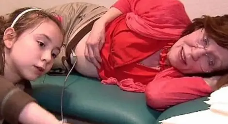 65-годишна роди четиризнаци 65-годишна роди четиризнаци