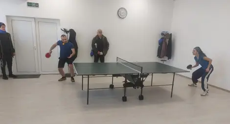 Тенисисти от Ценово дариха премиите си на дете в нужда