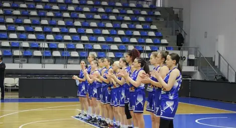 Драма с продължения остави девойките шести на държавното по баскетбол