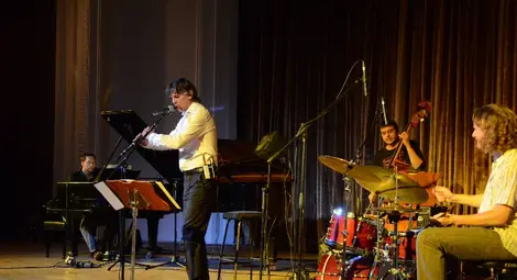 Теодосий Спасов преправи финала на &bdquo;Пуста младост&ldquo; и взриви зала &bdquo;Филхармония&ldquo;