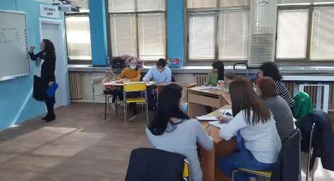 Украински бежанци учат български език в русенската библиотека