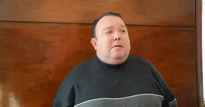 Бивш кмет чака присъда за корупционна схема