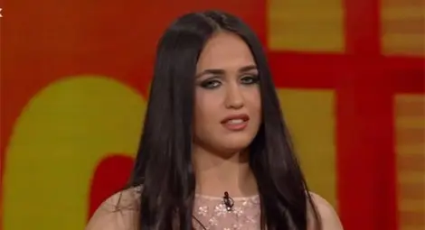 19-годишна участничка в музикално шоу получи куршум в главата 19-годишна участничка в музикално шоу получи куршум в главата