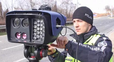 За 6 часа днес катаджиите уловиха хиляди нарушители на пътя, акцията продължава За 6 часа днес катаджиите уловиха хиляди нарушители на пътя, акцията продължава