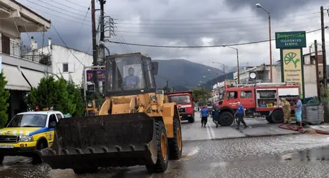 Българка с разказ за щетите от урагана Янос в Гърция