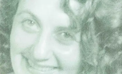 Корица на мемоарната книга &bdquo;Откровено за сцената и живота&ldquo; от Царева Беева.