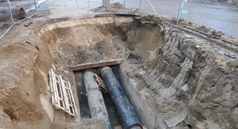 Метални муфи предизвикали аварията на парното в „Родина“ Метални муфи предизвикали аварията на парното в „Родина“