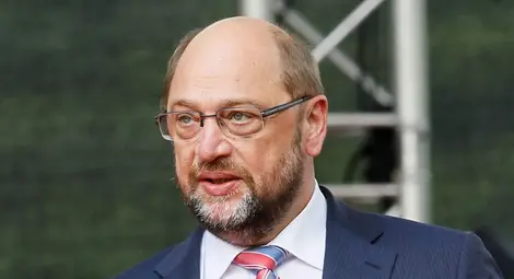 Мартин Шулц: Скандалът с "Фолксваген" е тежък удар за германската икономика