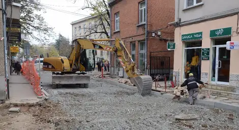 Полагат първия пласт за  основата по &bdquo;Райко Даскалов&ldquo;