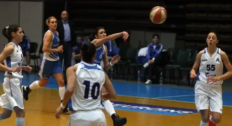 Левски поведе в класирането след успех над Дунав 