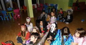 Вещици, чудовища и рог на изобилието на Хелоуин в Русе