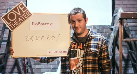 Кумът в „Балканска сватба“ Христо Пъдев: Още в дебюта си на сцената убих човек - човека, който ме доведе в театъра Кумът в „Балканска сватба“ Христо Пъдев: Още в дебюта си на сцената убих човек - човека, който ме доведе в театъра