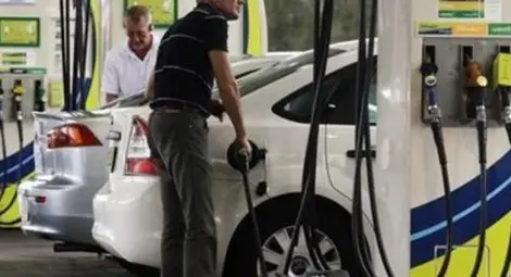 Сринаха се цените на горивата в Гърция