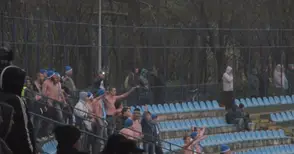 Феновете на Градския моржуваха 45 минути