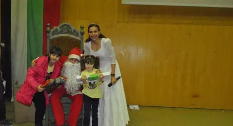 Русе подари коледен концерт на деца-потребители на социални услуги /галерия/
