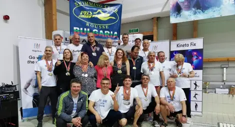 Ветераните плувци на &bdquo;Ирис&ldquo; обраха  медалите на международен турнир в Брашов