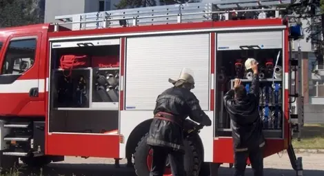 Къща пламна при зареждане на електрически мотопед