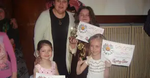 Малки певци с първи награди в конкурс за поп музика в Букурещ