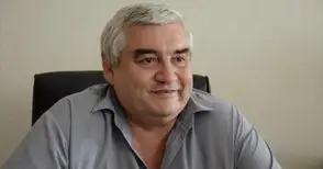 Колежка на Михаил Павлов го харесва за зет и го запознава с дъщеря си