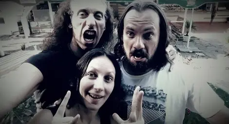 Маестро Мистерия (вляво), Цена Керчева и Живко Коев.  Снимки: Бисер ТОДОРОВ и личен архив