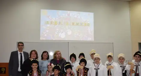 Русенският университет запозна чуждестранните студенти с българските традиции и култура