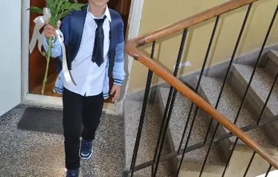 &bdquo;Емо, преди колко време дойде вкъщи?&ldquo; &bdquo;Не помня, бях на четири години&ldquo;