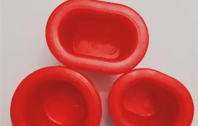 Капачки за уголемяване на устните изместват хиалурона Капачки за уголемяване на устните изместват хиалурона