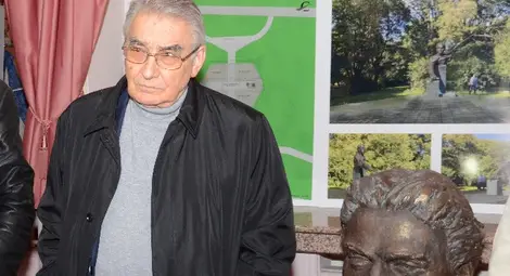 Задачата се оказа сложна и трудна, обобщи Светлин Русев след първото заседание на журито.                  Снимка: Архив &bdquo;Утро&ldquo;