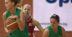 „Дунав 8806“ опари врага с Радостина Димитрова