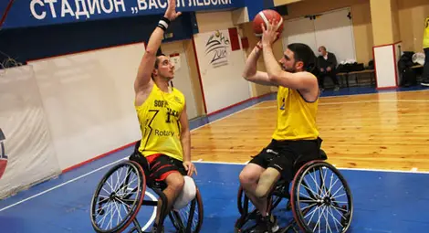 Моторът на първенството по баскет в колички в Русе: Искаме да покажем на хората като нас, че не бива да се предават за нищо на света Моторът на първенството по баскет в колички в Русе: Искаме да покажем на хората като нас, че не бива да се предават за нищо на света