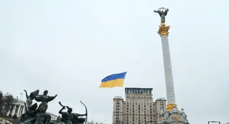 Украйна: Ден на единството, въпроси за деескалация и за "целия график на руските инвазии"