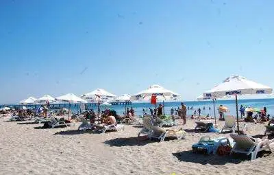 12-годишно русначе изпадна в кома, затрупано с пясък на плажа