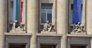 Осъдиха банка да върне парите от едностранно увеличена лихва