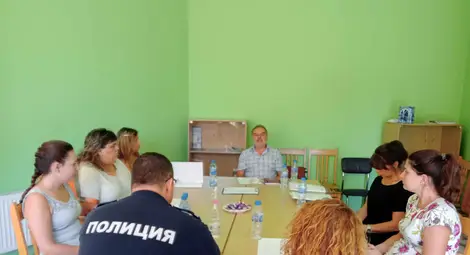 129 експерти от държавната и местна власт в Русенско преминаха обучение по Закона за защита от домашното насилие