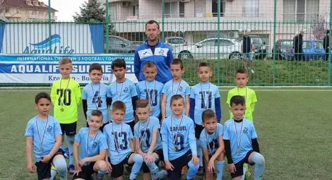 &bdquo;Дунав&ldquo;: /на горния ред, отляво надясно/ Васил Иванов, Александър Христов, Илия Друмев, Михаил Тонев, Хакан Фучиджиев, Мартин Христов, Ростислав Тодоров. На първия ред: Мирослав Василев, Калин Георгиев, Константин Енев, Георги Пенчев, Самуел Миронов, Ивайло Димитров, Максимилиан Иванов.