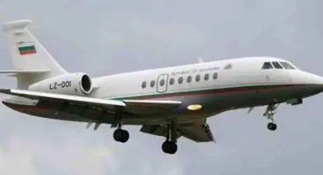 Отмениха спешната евакуация на Цачева с правителствения фалкон