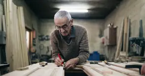 Над 10 хиляди пенсионери продължават да се трудят