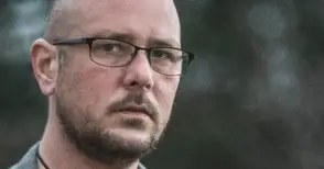 Библиотекарят, писател и музикант Младен Минев: Хората сме най-големите чудовища! Уж сме върховният хищник, но ловуваме помежду си