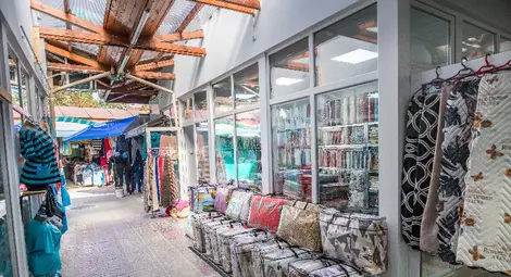 22 модерни нови магазина отварят на Централния пазар в Русе 22 модерни нови магазина отварят на Централния пазар в Русе