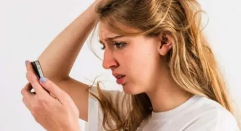 Ало-измамници атакуват смартфоните с логото на "Български пощи"