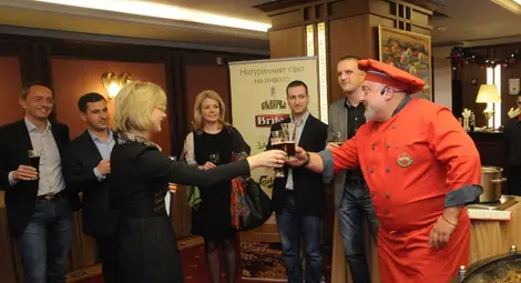 Приятели на пивото откриха сезона на тъмната бира