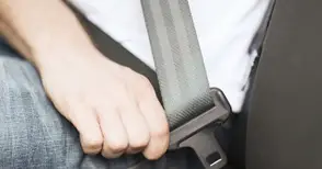 50 лева глоба за половин колан