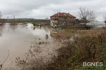 Тежка обстановка след наводненията в страната 