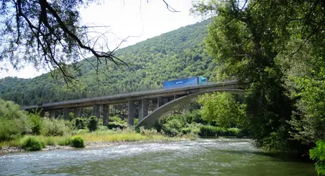 Всички мостове в Пиринско за ремонт, най-опасен надлезът на Е-79 край Симитли