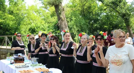 Кулинарите от Кошов станаха първи на празника празника&nbsp;&bdquo;Децата на Поломието &ndash; празник под манастира&rdquo;