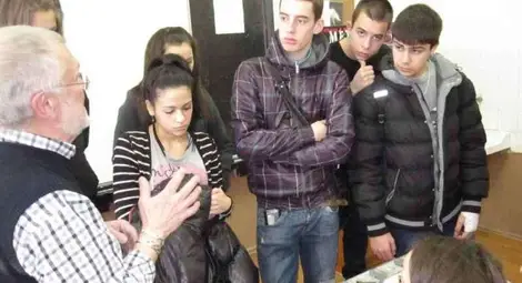 Британец от Батишница води нарколекция във &bdquo;Възраждане&ldquo;